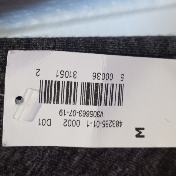 NWT Old Navy jumper gray size medium - Picture 5 of 7